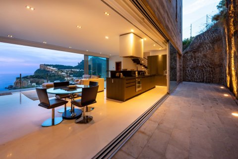 Villa for sale Port De Soller, Mallorca, Spain 4 bedrooms, 330 sq.m. No. 131036 - photo 8