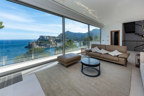 Villa for sale Port De Soller, Mallorca, Spain 4 bedrooms, 330 sq.m. No. 131036 - photo 1