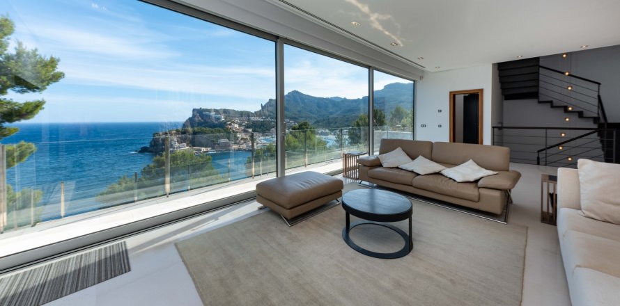 Villa Port De Soller, Mallorca, Spain 4 bedrooms, 330 sq.m. No. 131036