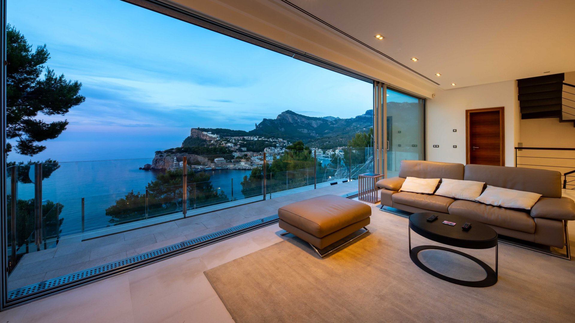 Villa in Port De Soller, Mallorca, Spain 4 bedrooms, 330 sq.m. No. 131036