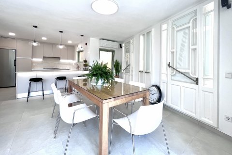 Townhouse for rent Palma de Majorca, Mallorca, Spain 5 bedrooms, 185 sq.m. No. 131040 - photo 10