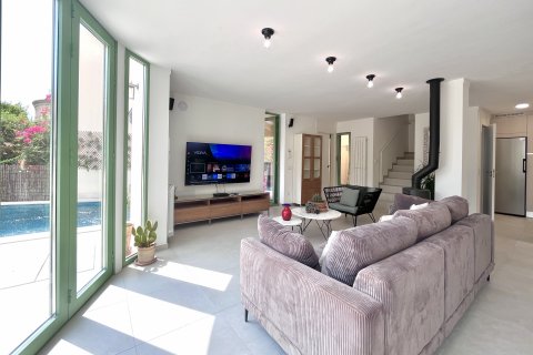 Townhouse for rent Palma de Majorca, Mallorca, Spain 5 bedrooms, 185 sq.m. No. 131040 - photo 8