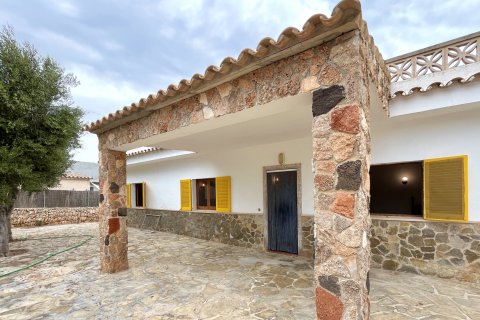Villa for sale Cala Llombards, Mallorca, Spain 4 bedrooms, 151 sq.m. No. 131045 - photo 2