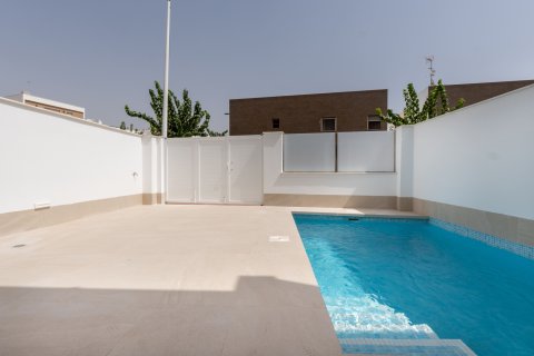 Villa for sale in Las Esperanzas, Murcia, Spain 3 bedrooms, 111 sq.m. No. 132356 - photo 14