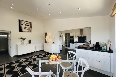 Продажа виллы в Коста Де Ла Кальма, Майорка, Испания 3 спальни, 167м2 №120446 - фото 15