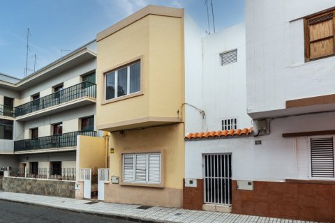 Villetta a schiera in vendita Las Palmas De Gran Canaria, Gran Canaria, Spagna 3 camere da letto, 112 mq. N° 121732 - foto 2