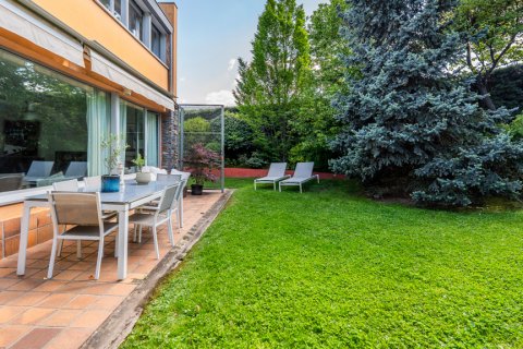 Продажа дома в Мадрид, Испания 3 спальни, 260м2 №121733 - фото 28