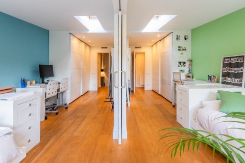 Продажа дома в Мадрид, Испания 3 спальни, 260м2 №121733 - фото 5