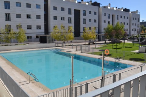 Apartment for rent Pozuelo de Alarcon, Madrid, Spain 3 bedrooms, 134 sq.m. No. 124740 - photo 2