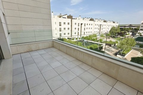 Apartment for rent Pozuelo de Alarcon, Madrid, Spain 3 bedrooms, 134 sq.m. No. 124740 - photo 8
