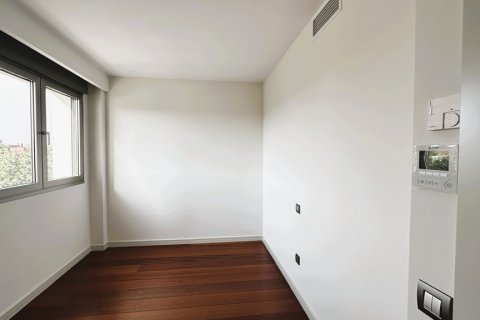 Apartment for rent Pozuelo de Alarcon, Madrid, Spain 3 bedrooms, 134 sq.m. No. 124740 - photo 26