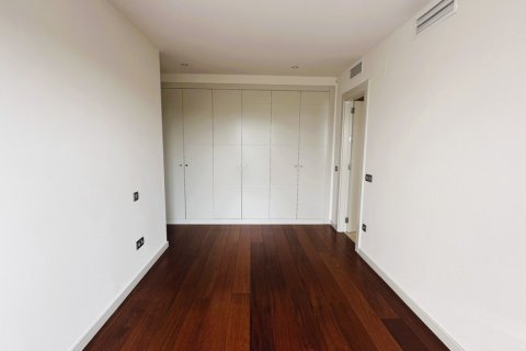 Apartment for rent Pozuelo de Alarcon, Madrid, Spain 3 bedrooms, 134 sq.m. No. 124740 - photo 21