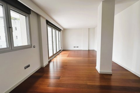 Apartment for rent Pozuelo de Alarcon, Madrid, Spain 3 bedrooms, 134 sq.m. No. 124740 - photo 3