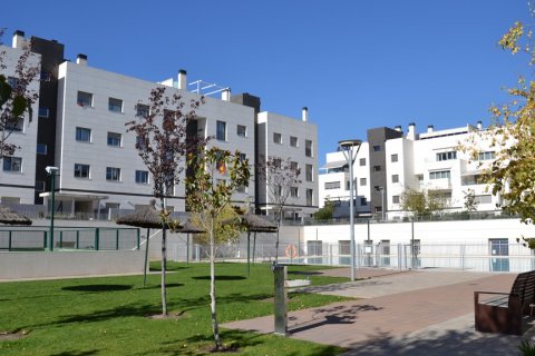 Apartment for rent Pozuelo de Alarcon, Madrid, Spain 3 bedrooms, 134 sq.m. No. 124740 - photo 1