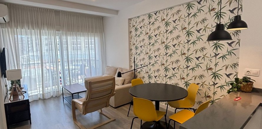 Квартира в Фуэнхирола, Малага, Испания 2 спальни, 54м2 №124737