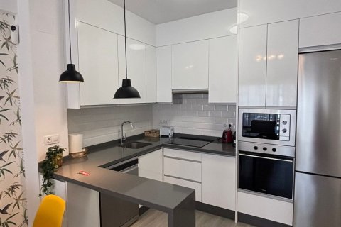 Продажа квартиры в Фуэнхирола, Малага, Испания 2 спальни, 54м2 №124737 - фото 13