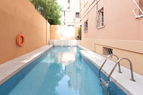 Apartment for sale Madrid, Spain 4 bedrooms, 244 sq.m. No. 124736 - photo 3