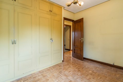 Apartment for sale Madrid, Spain 4 bedrooms, 244 sq.m. No. 124736 - photo 12