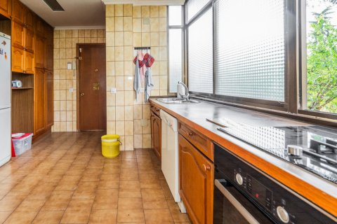 Apartment for sale Madrid, Spain 4 bedrooms, 244 sq.m. No. 124736 - photo 17