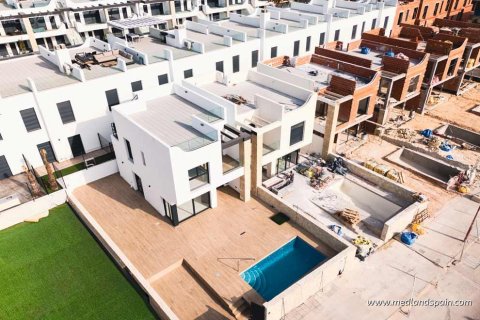 Villa for sale Punta Prima, Alicante, Spain 4 bedrooms, 121 sq.m. No. 121927 - photo 3