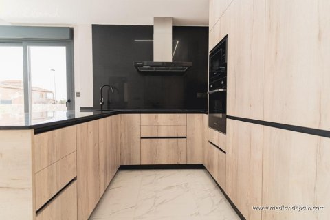 Villa for sale Punta Prima, Alicante, Spain 4 bedrooms, 121 sq.m. No. 121927 - photo 6