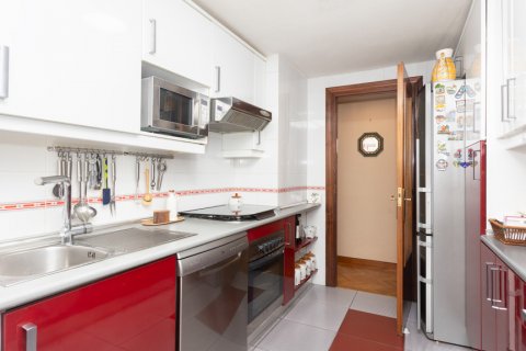 Продажа квартиры в Мадрид, Испания 3 спальни, 142м2 №121930 - фото 11