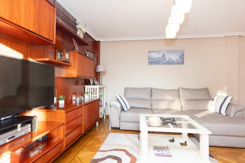 Продажа квартиры в Мадрид, Испания 3 спальни, 142м2 №121930 - фото 4
