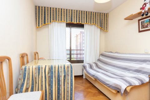 Продажа квартиры в Мадрид, Испания 3 спальни, 142м2 №121930 - фото 20