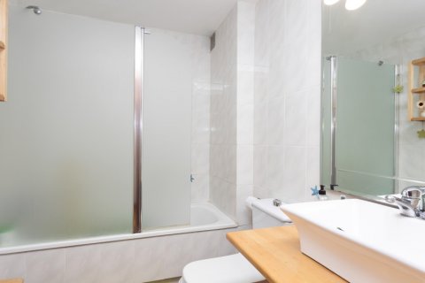 Продажа квартиры в Мадрид, Испания 3 спальни, 142м2 №121930 - фото 23
