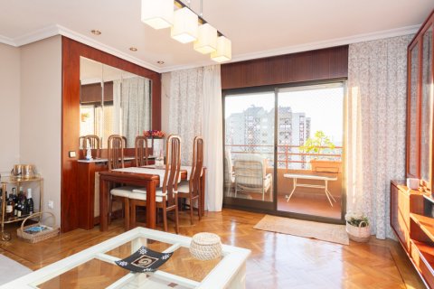 Продажа квартиры в Мадрид, Испания 3 спальни, 142м2 №121930 - фото 6