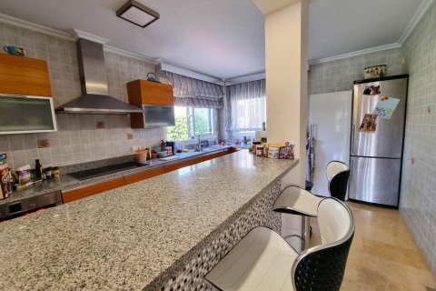 Huvila myytävänä Torrevieja, Alicante, Espanja, 5 makuuhuonetta, 670 m2 No. 128688 - kuva 18