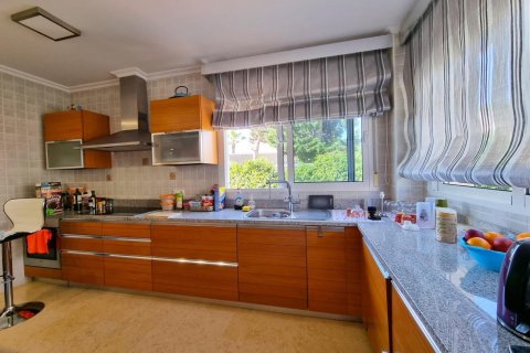Huvila myytävänä Torrevieja, Alicante, Espanja, 5 makuuhuonetta, 670 m2 No. 128688 - kuva 14