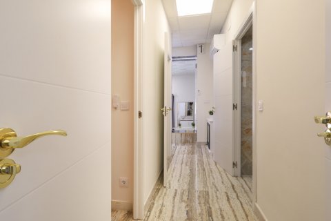 Appartamento in vendita Madrid, Spagna 4 camere da letto, 106 mq. N° 124554 - foto 15