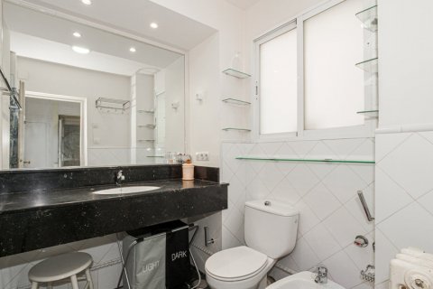 Apartment for sale Sevilla, Seville, Spain 5 bedrooms, 291 sq.m. No. 124556 - photo 23