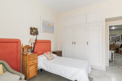 Apartment for sale Sevilla, Seville, Spain 5 bedrooms, 291 sq.m. No. 124556 - photo 8