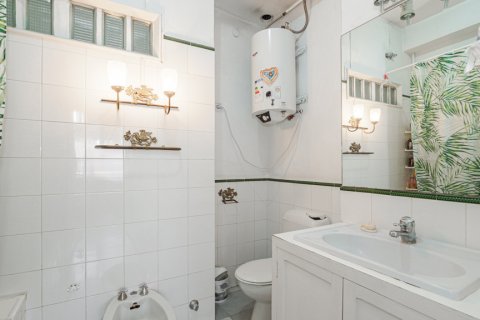 Apartment for sale Sevilla, Seville, Spain 5 bedrooms, 291 sq.m. No. 124556 - photo 25