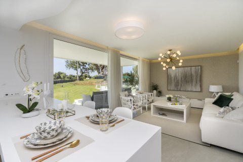 Bungalow for sale San Roque, Cadiz, Spain 2 bedrooms, 98 sq.m. No. 123664 - photo 5