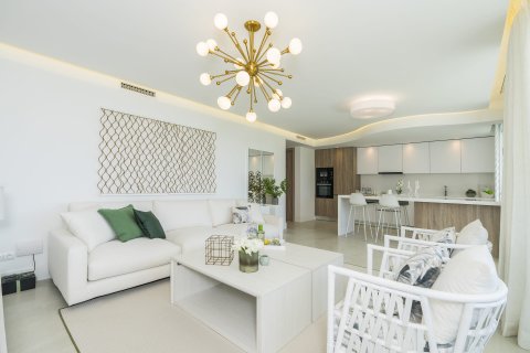 Bungalow for sale San Roque, Cadiz, Spain 2 bedrooms, 98 sq.m. No. 123664 - photo 6