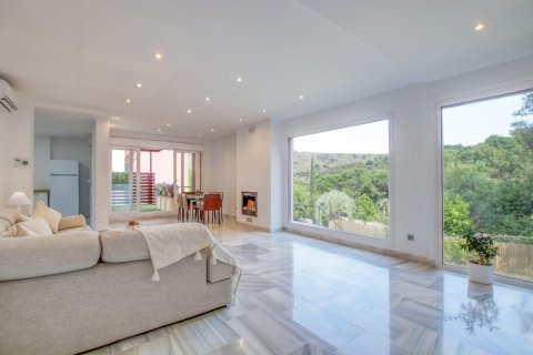 House for sale Benahavis, Malaga, Spain 4 bedrooms, 261 sq.m. No. 127549 - photo 2