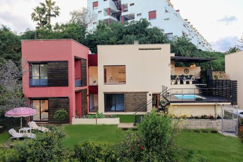House for sale Benahavis, Malaga, Spain 4 bedrooms, 261 sq.m. No. 127549 - photo 1