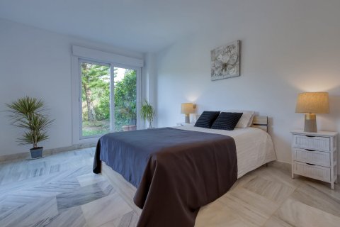 House for sale Benahavis, Malaga, Spain 4 bedrooms, 261 sq.m. No. 127549 - photo 14