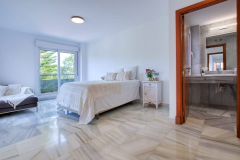 House for sale Benahavis, Malaga, Spain 4 bedrooms, 261 sq.m. No. 127549 - photo 5