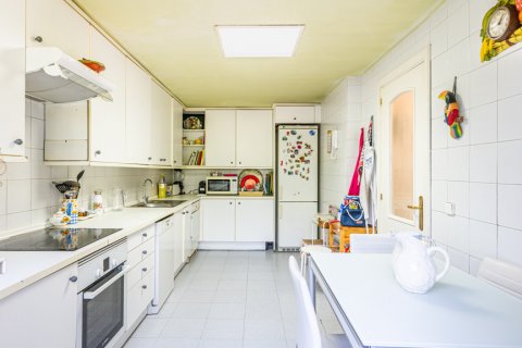 Продажа таухауса в Лас-Розас де Мадрид, Мадрид, Испания 5 спален, 300м2 №122500 - фото 12