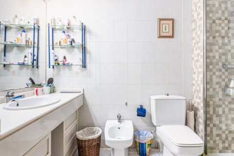 Продажа таухауса в Лас-Розас де Мадрид, Мадрид, Испания 5 спален, 300м2 №122500 - фото 20
