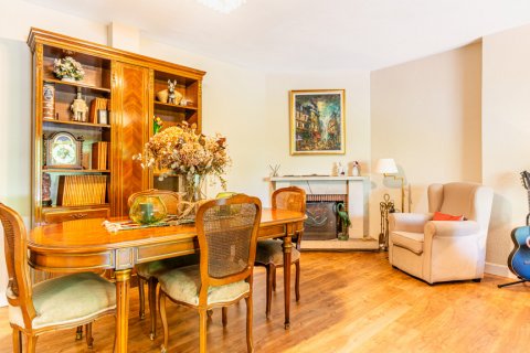 Продажа таухауса в Лас-Розас де Мадрид, Мадрид, Испания 5 спален, 300м2 №122500 - фото 8
