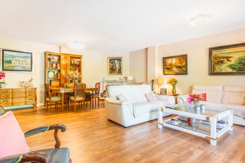 Продажа таухауса в Лас-Розас де Мадрид, Мадрид, Испания 5 спален, 300м2 №122500 - фото 7