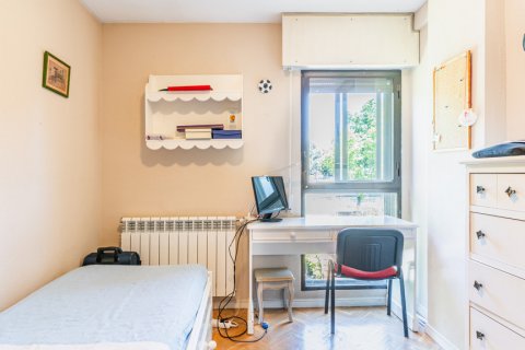 Продажа таухауса в Лас-Розас де Мадрид, Мадрид, Испания 5 спален, 300м2 №122500 - фото 15
