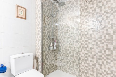Продажа таухауса в Лас-Розас де Мадрид, Мадрид, Испания 5 спален, 300м2 №122500 - фото 21