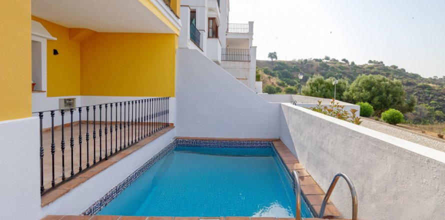 Townhouse Malaga, Spain 2 bedrooms, 216.26 sq.m. No. 122497