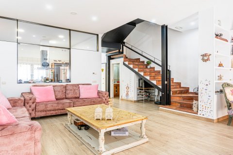 Māja pārdošanā Madrid, Spānijā 4 istabas, 147 m2 Nr. 122501 - attēls 4